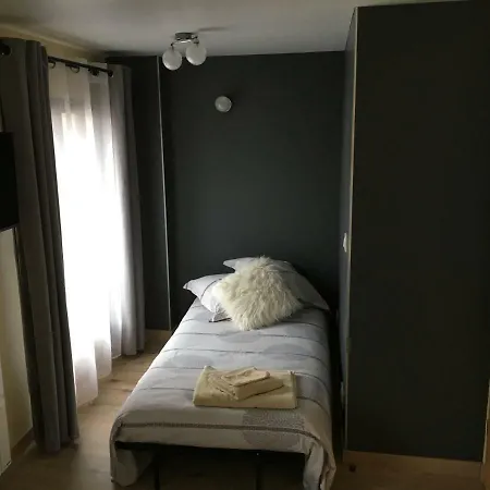 Chatihotes Apartman *